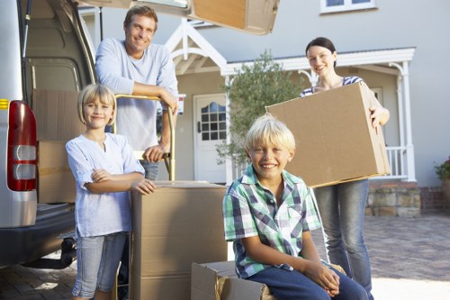 A flexible man and van service handling a small urban move